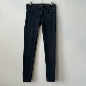 Black Low-Rise American Eagle Jeans